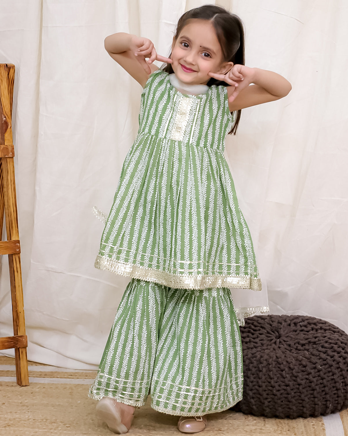 Girl's ethnic wear in wholesale