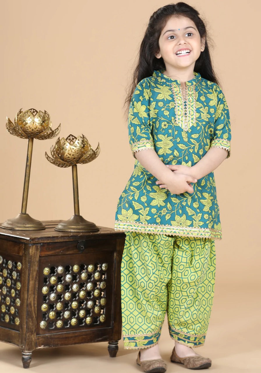 Patiyala Mix of 7 pics