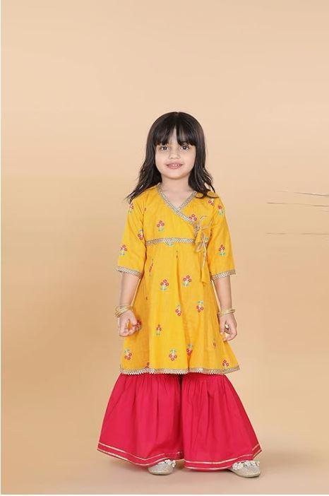 Girl's ethnic wear in wholesale