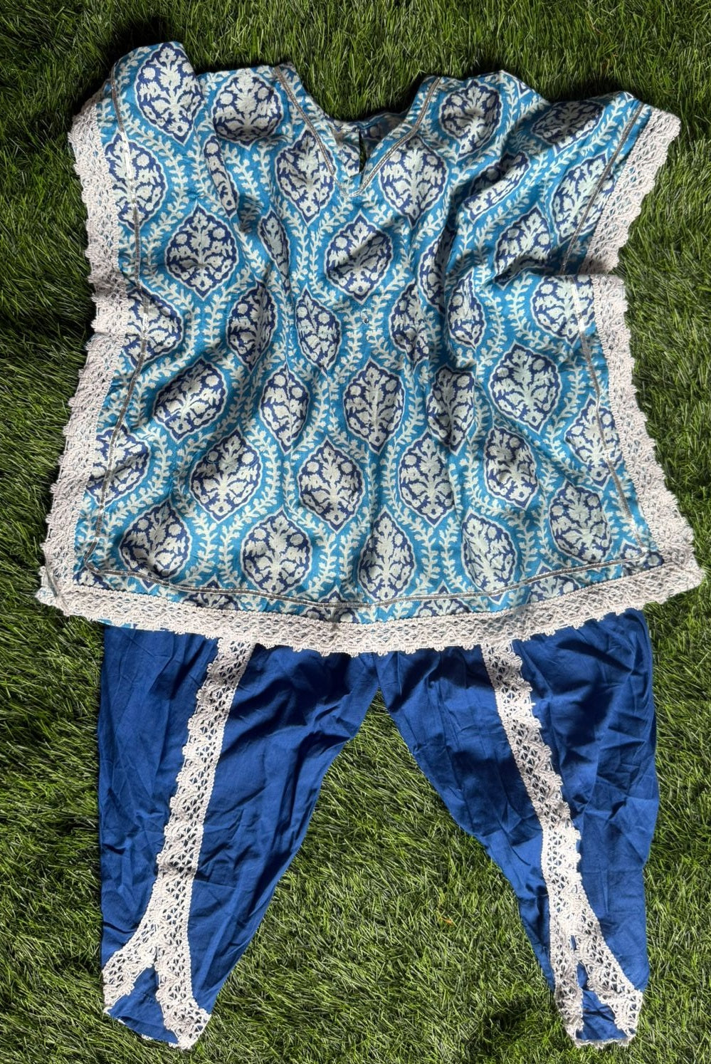 Girl's ethnic wear in wholesale