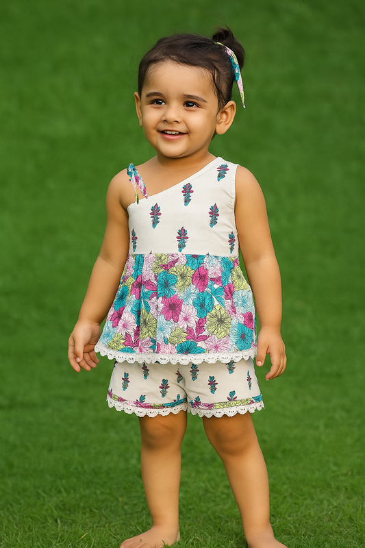 Girl's ethnic wear in wholesale