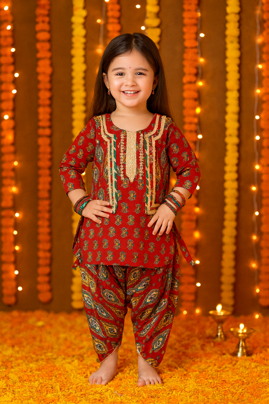Girl's ethnic wear in wholesale