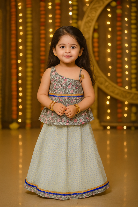 Girl's ethnic wear in wholesale