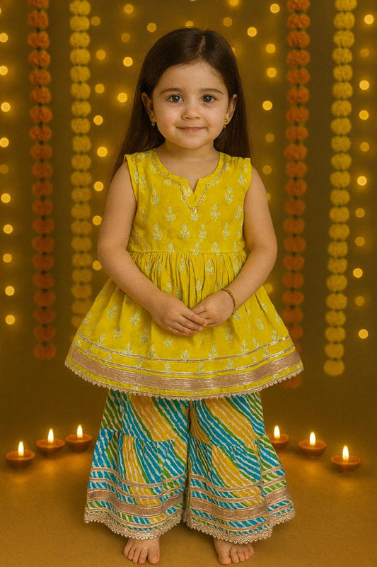 Girl's ethnic wear in wholesale